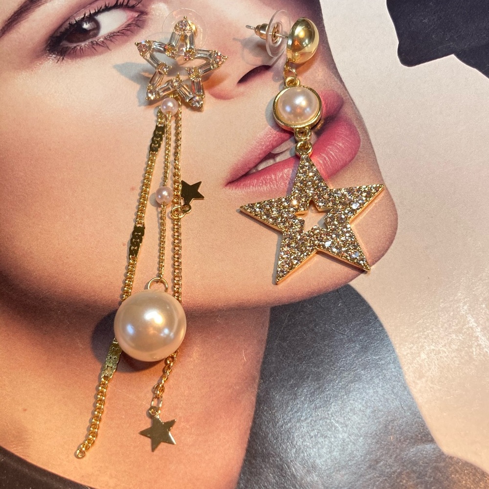 Beautiful Asymmetrical Star Long Earrings - Picture 2 of 5